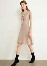 Load image into Gallery viewer, Temperament Bow Neck Slim Fit Dress