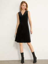 Load image into Gallery viewer, Velvet Vneck Slim Dresses