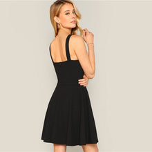 Load image into Gallery viewer, Zip Back Pleated Black Dress