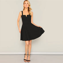 Load image into Gallery viewer, Zip Back Pleated Black Dress